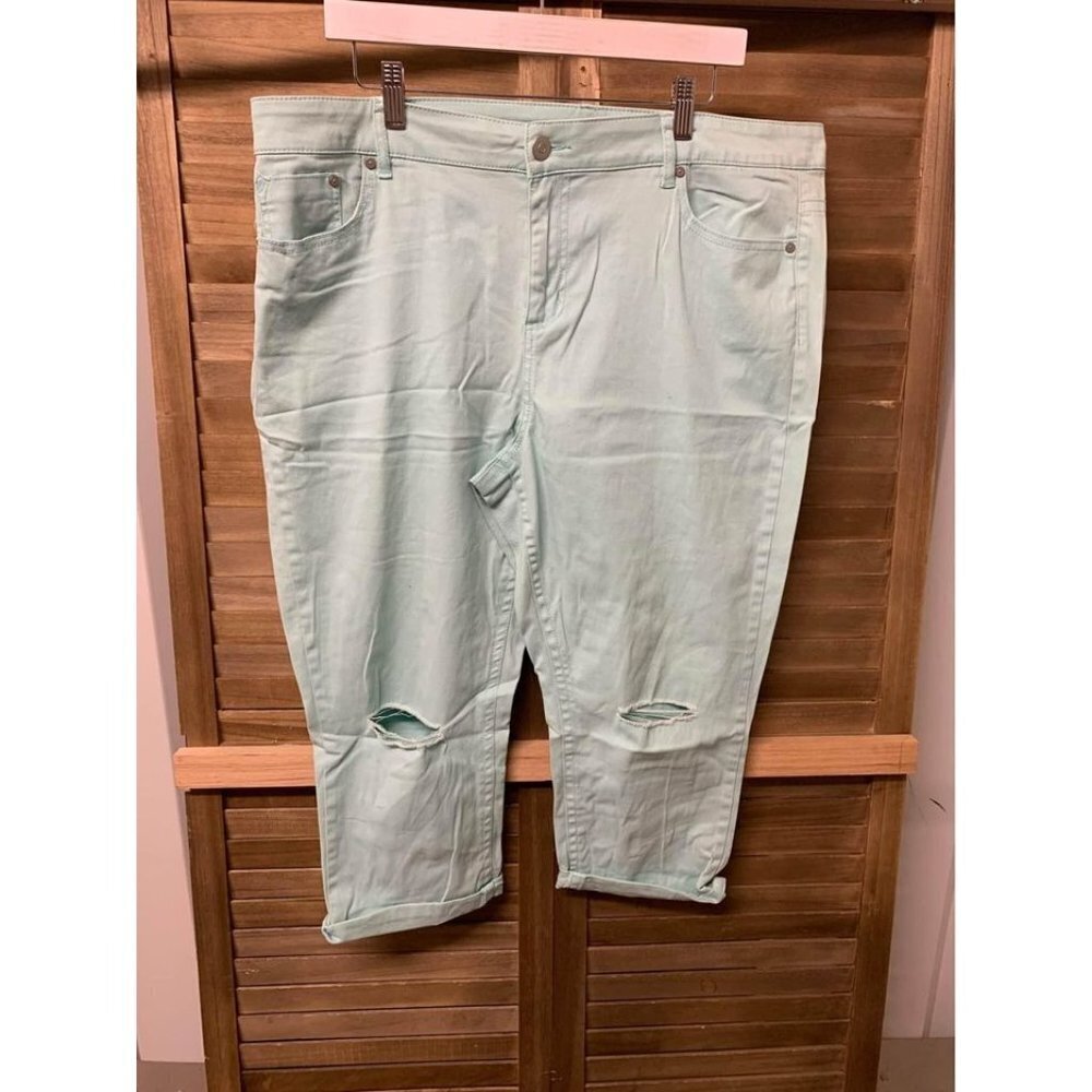 Rue 21 Y2K Distressed Denim Capris Pants Women's Plus Size 18 Light Blue P8